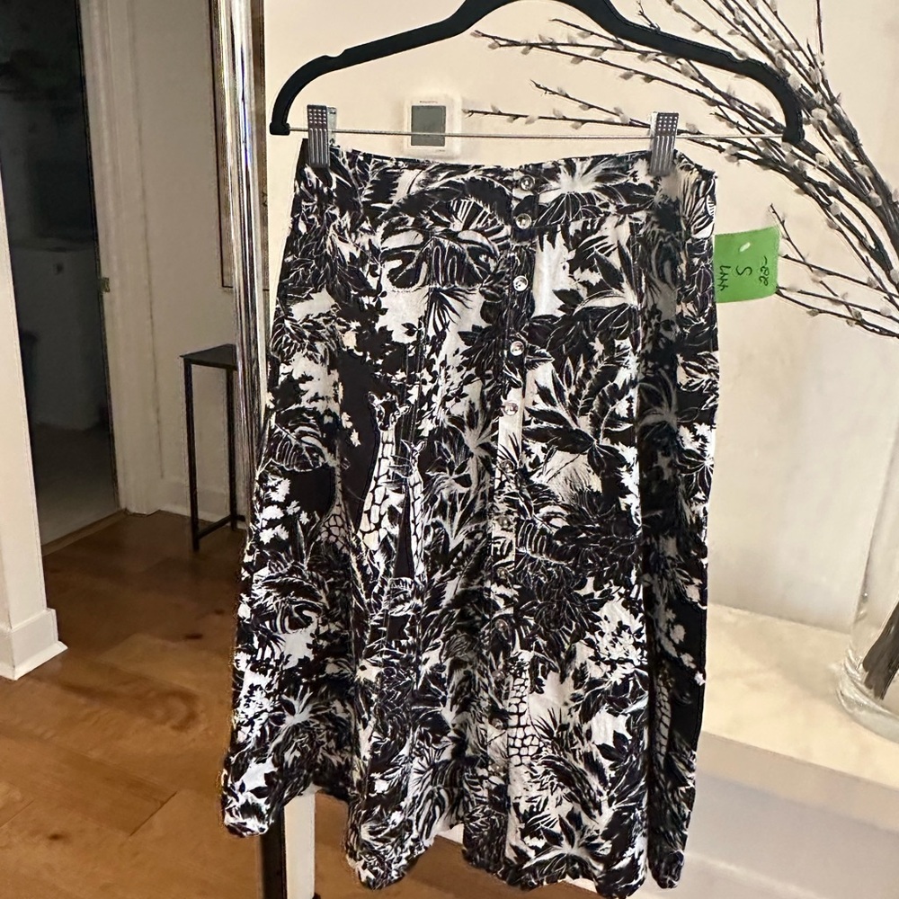 Black and White Floral Skirt Button Down - Size 4